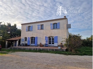 propriete à la vente -   13200  ARLES, surface 135 m2 vente propriete - UBI444731315